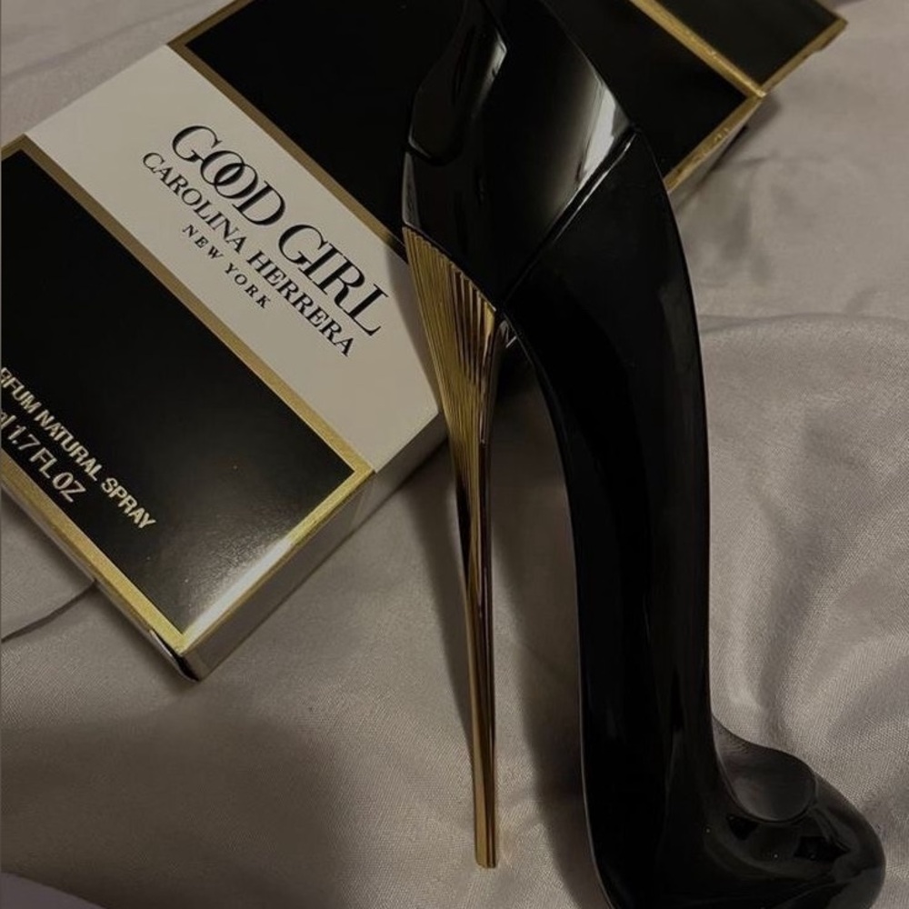 Carolina Herrera Black and Gold Stiletto Perfume